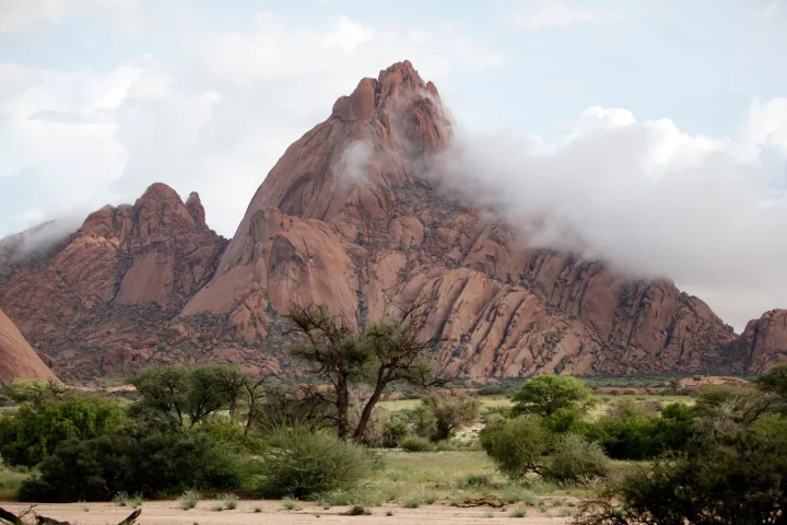 Paysage africain associé à Damaraland Namibie