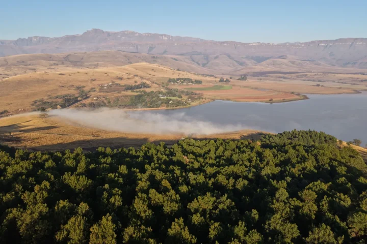 Paysage africain associé à Hluhluwe-iMfolozi