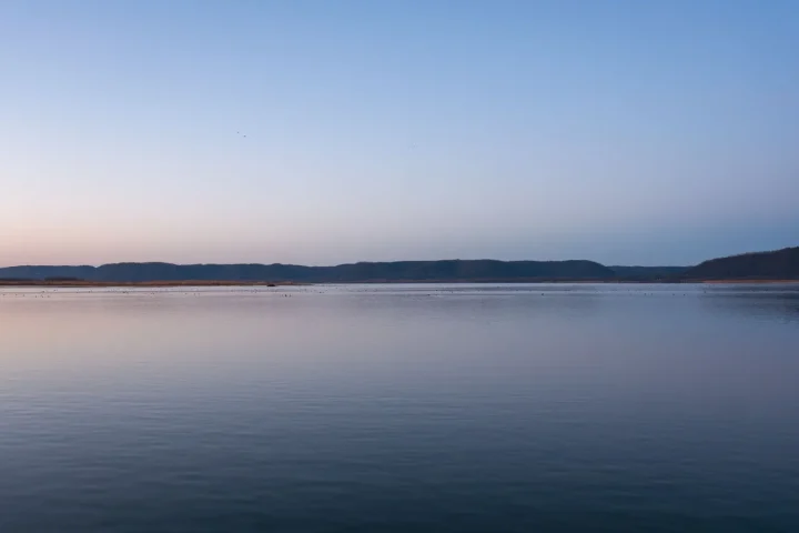 Paysage africain associé à lac Kariba