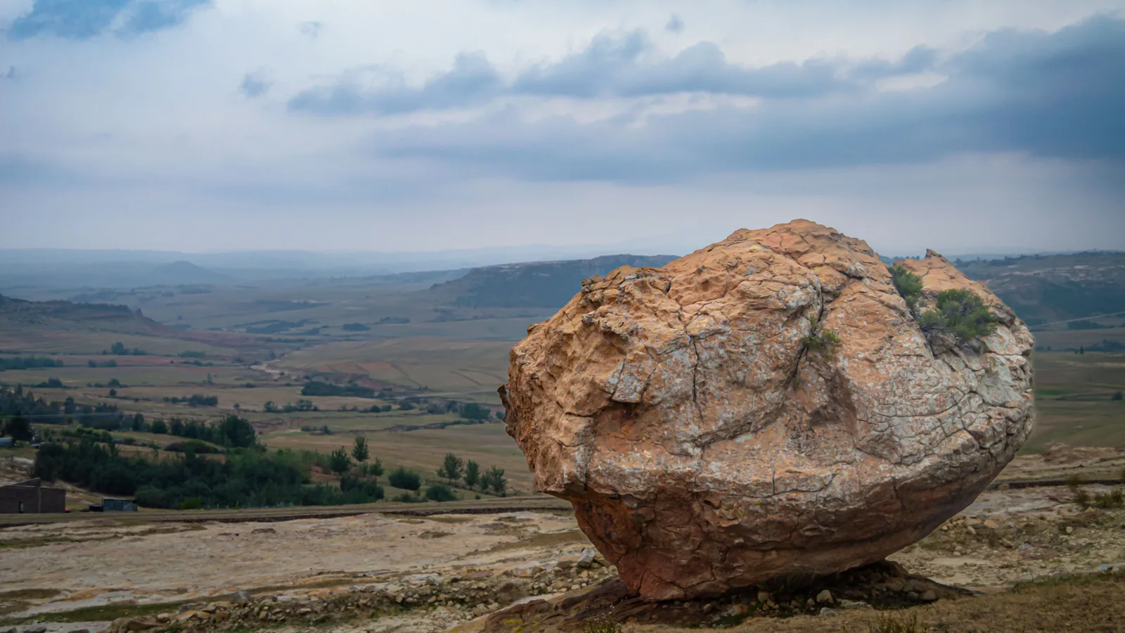 Paysage africain associé à montagnes Maloti Lesotho