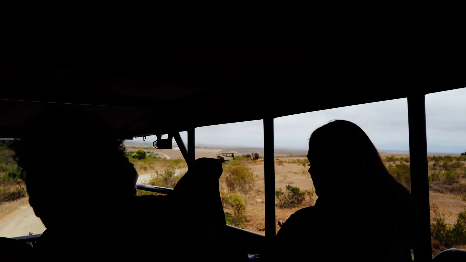 Camp de safari en Afrique associé à safari autonome ou guide